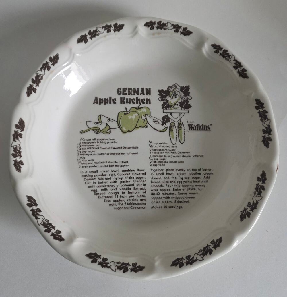 Watkins German Apple Kuchen Recipe Pie Plate 1983 Ceramic 11 Inch Vintage